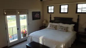 Lake Chelan Serene Villa - Image 3