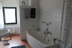 Grande casetta in campagna - ideale per famiglie, escursionisti e ciclisti - Image 5