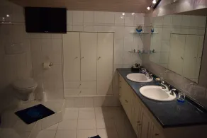 Lejlighed i individuel villa, rolig, udsigt - Image 3