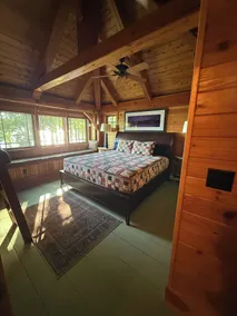 Stunning 5 BR Lakefront Home with Private Gym & Boat House - Image 5