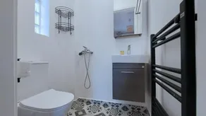 A modern renovated maisonette Nikaia - Image 3