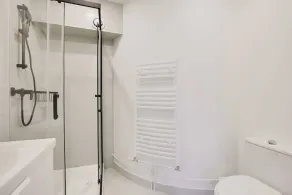 Bright modern studio for 2P - La Defense - Image 3