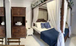 Ahuzat Shaul Seaside Honeymoon Suite Number 5 - Image 5