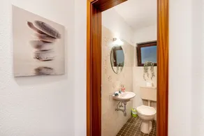 Appartement \"Murgperle\" avec vue sur les montagnes, terrasse privée et Wi-Fi - Image 4