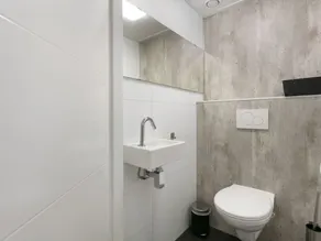 Nice apartment in villa for 4 people with WIFI, TV and patio - Image 3