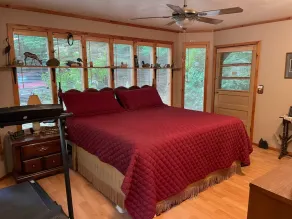 Beautiful Beaver Island getaway - Image 3