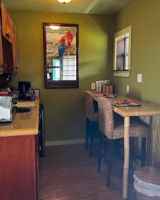 The Huisache Room - The Ranch House Motel - Image 2