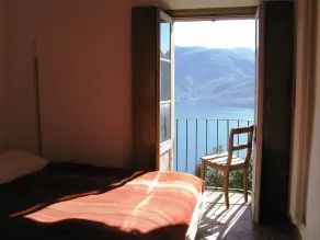 Rustikale Ferienwohnung mit Sonnenterasse, Pool, Garten und herrlicher Aussicht - Image 3