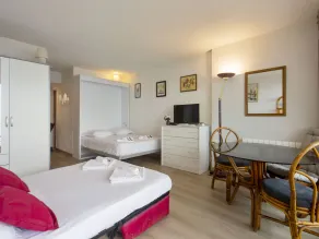 Studio with balcony and beautiful view on the ocean in Biarritz - Welkeys - Image 3