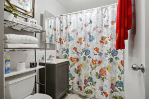 Pet Friendly/RedStudio1116F/FastWiFi/BigTV/FreePKG/near Downtown Aurora. - Image 3