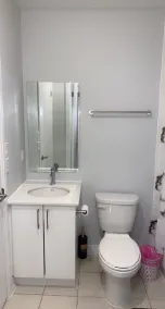 Beautiful cozy 1 bedroom condo in the heart of Toronto - Image 4