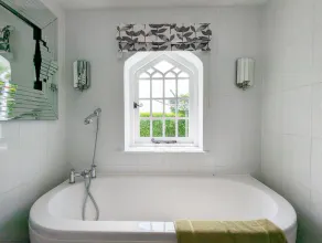 Chichester Lodge -  a cottage that sleeps 8 guests  in 4 bedrooms - Image 4