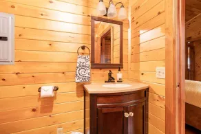 Secluded Wooded Cabin Near The Hocking Hills - Image 3