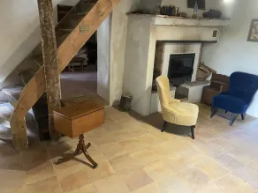 Maison de Village Tout Confort et Pleine de Charme - Image 3