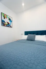 1 Bedroom apartment -In Leeds near Dance school - Image 4