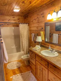 Foxcroft Buffalo River Log Cabin: Cozy & Secluded w Mountain View 3 min to BNR - Image 3