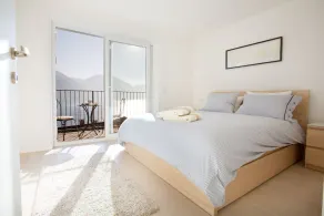 Argegno Pool Apartment. Moderna casa panorámica de 180 grados con vista al lago de 2 habitaciones. - Image 4