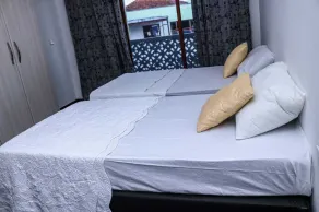 A magnificent 2 bedroomed apartment with a pool, 2 mins from the Ngoloko beach.. - Image 3