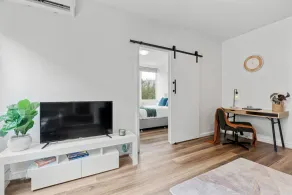 One bedroom apartment in Australia, St Kilda East - Image 5