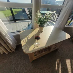 Beachside Lodge - Sleeps 6 - Pets ok - Plus Parking - Image 2