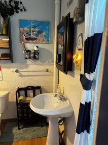 Doc's Lake House Apartment mit 2 Schlafzimmern - Image 3
