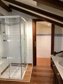 Modernes Bauernhaus im Herzen von Gorbea, ausgezeichnete Lage.<br>Für 8 bis 12 - Image 5