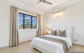 ZenLux Rosewater - Pool - Marina Deck - Bayview Pad - Image 5