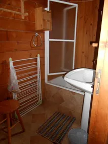 Frei stehendes Ferienhaus, sehr gut in einer sehr ruhigen Satz von 29 Chalets befindet. - Image 3