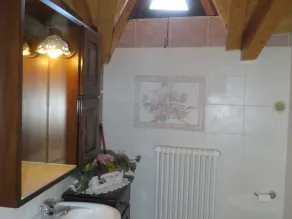 GERÄUMIGES, RUHIGES, HELLES, STRATEGISCHES PENTHOUSE IM ZENTRUM. aTEMBERAUBENDEN ANSICHTEN - Image 4
