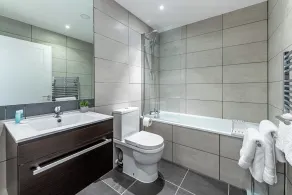 Celador Apartments - Sussex House - Image 3