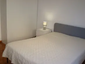 1 Schlafzimmer mit Blick auf den Tejo - Image 5