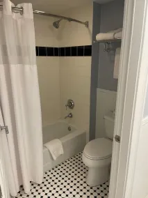 Oceanfront Suite with Private Balcony and Lazy River - Image 5