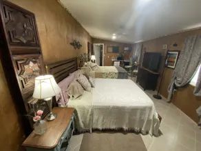 Hilda's Garage Bandera TX. - Image 3