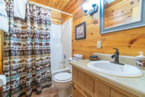 Haven Haus - 3 BR / 2BA - Kæmpe masse, Hot Tub, Fire Pit - Image 3