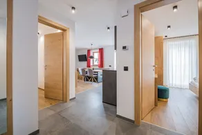 Ferienwohnung \"Künz Dolomiten 3\" mit Bergblick, Balkon & WLAN - Image 2