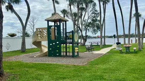 Quiet area and canoeing steps away from the front door. - Image 2