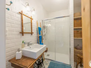 Charming 4-Bed Home with Garden, Wi-Fi, and Modern Amenities in Picardy - Image 3