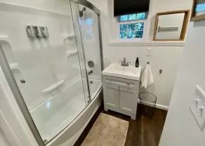 Cute tiny home with everything you need! - Image 2
