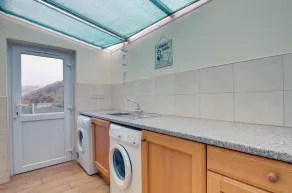 Highview, Lee - Six Bedroom House, 12 sovepladser - Image 2