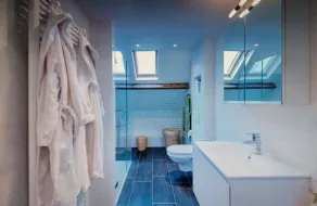 Spacious Tower Appartement Centre Sittard - Image 3