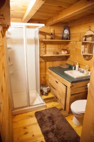 Rustic, small and primitive cabin - Riverview Cabin, LLC - Image 4