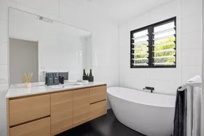 Mount Eliza Bayside Luxury - Image 3