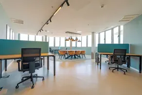 Student Experience Madrid Pozuelo - Luxury Hostel - Image 5