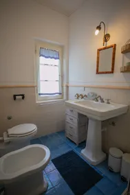 Villa with pool and beach access - Image 3
