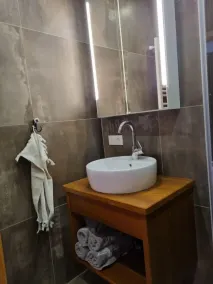 Ferienwohnung 65qm, Südbalkon, bis 4 Personen - Image 4