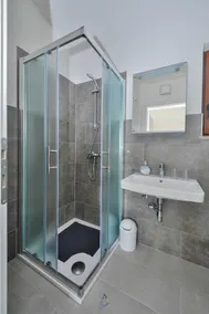 Charmante 3-Schlafzimmer-Villa mit privatem Pool in Strandnähe - Image 4