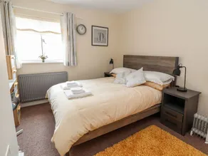 TOWER VIEW COTTAGE, character holiday cottage in Chester - Image 4
