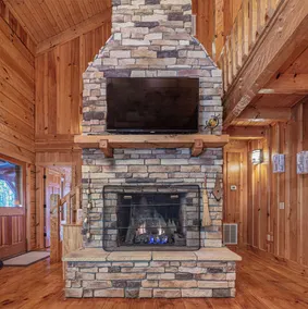 Luxury cabin in the woods, 2 bedrooms plus loft - Image 3