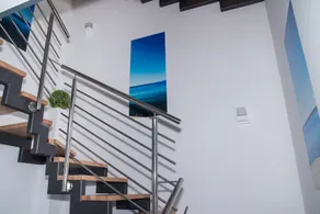 Villa de luxe avec piscine, située au premier rang de la mer - Image 2