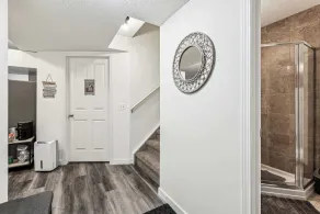 Basement Suite in Calgary - Short Drive to Banff - Image 3